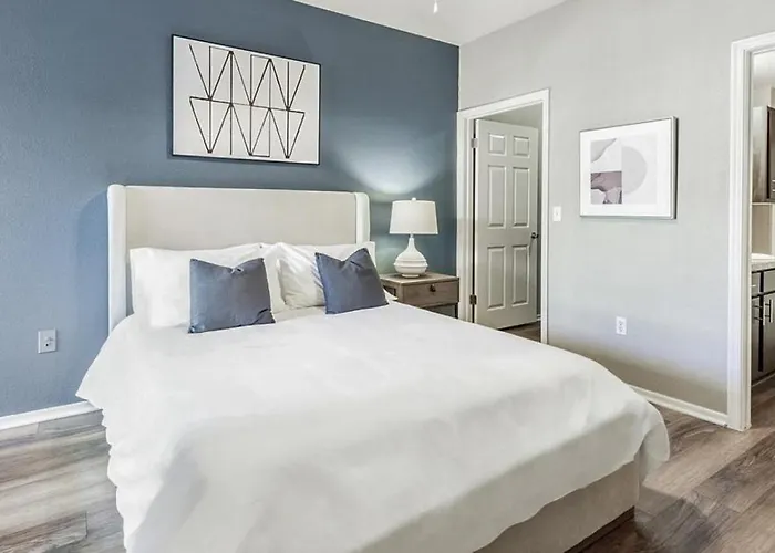 Landing - Modern With Amazing Amenities Apartment