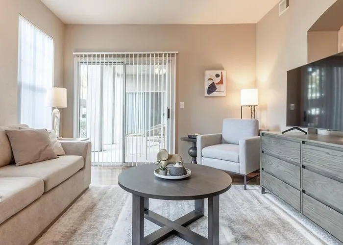 Landing - Modern With Amazing Amenities *