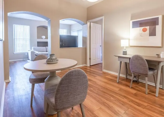 Landing - Modern With Amazing Amenities